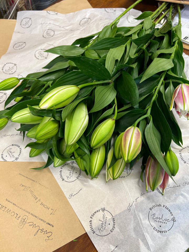 Floristry - Rose Lilies Simply Stems
