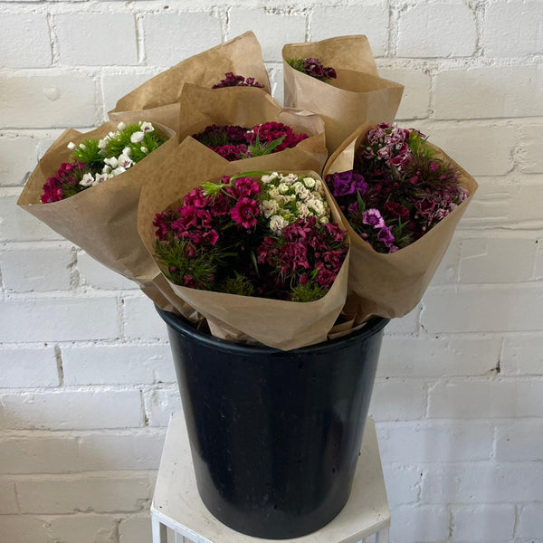 pre made bouquets wholesale online