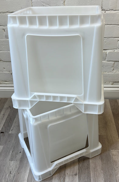 Buckets  - (Auction Style) White