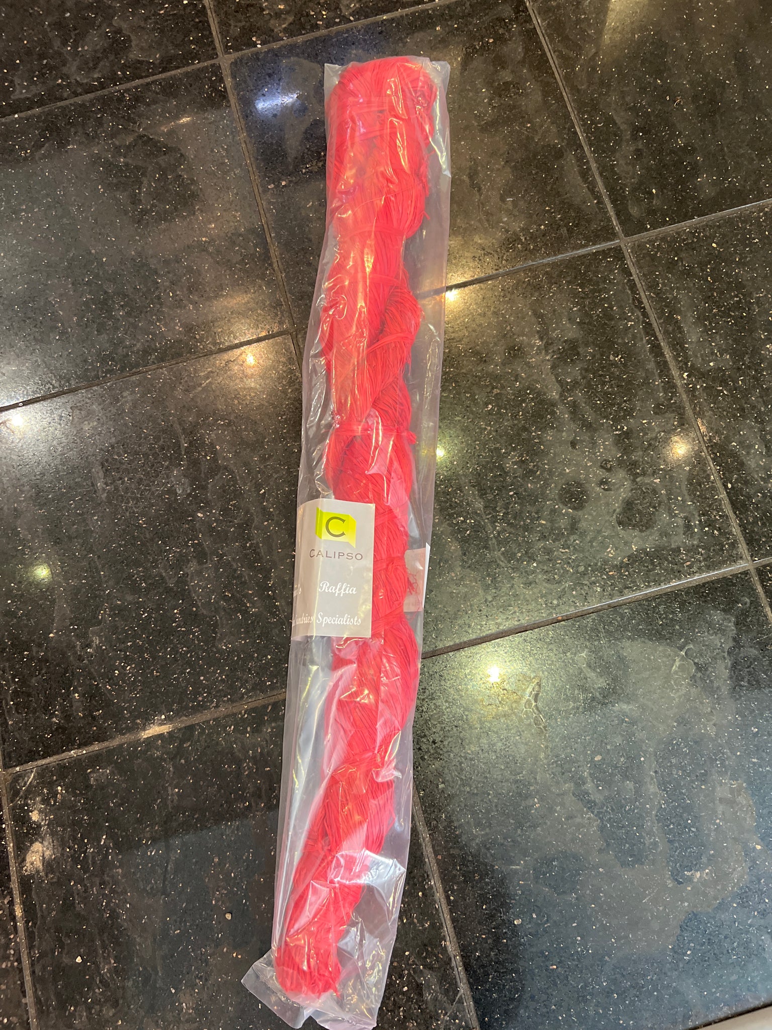 RED RAFFIA 450gm Hank