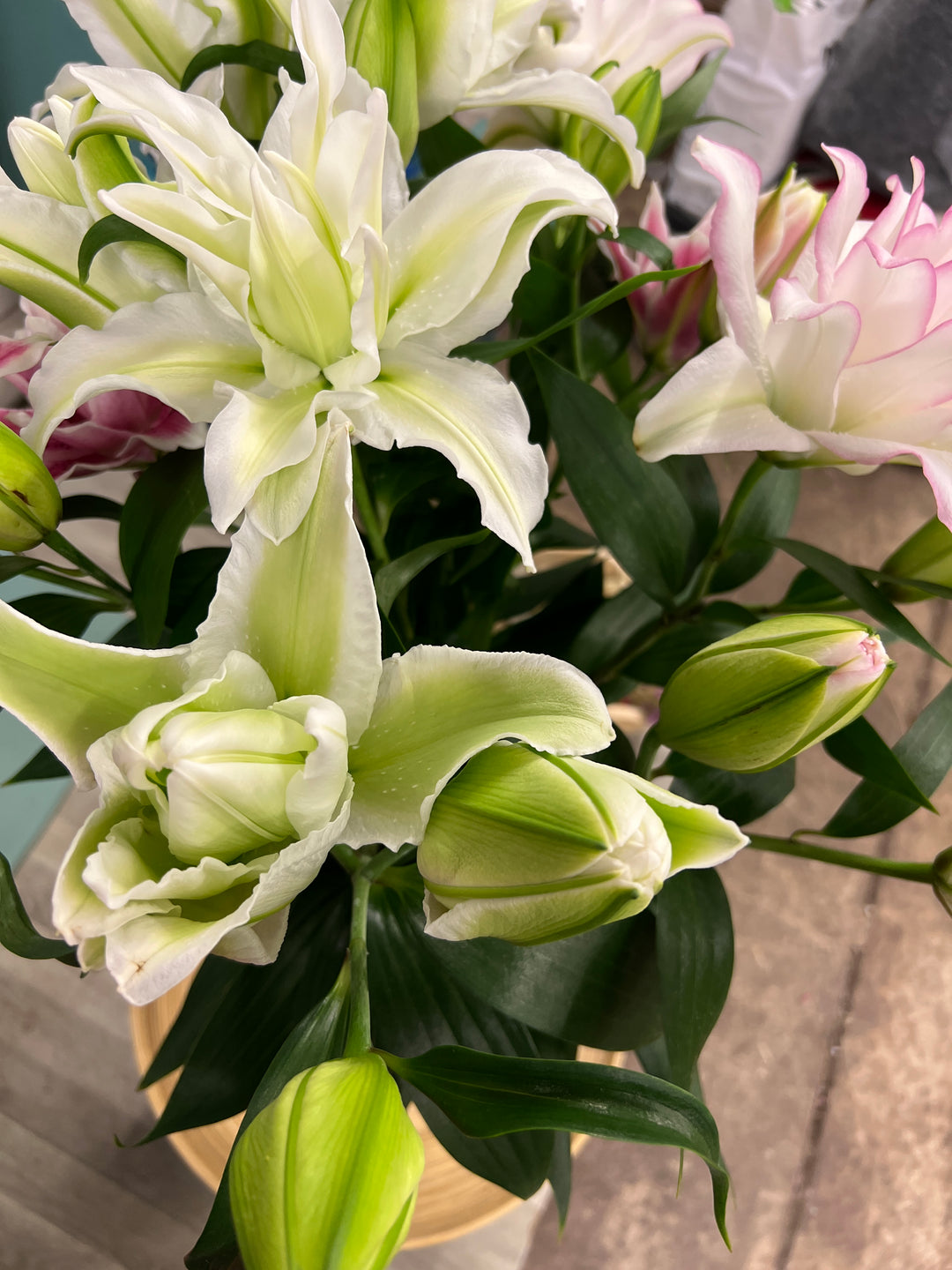 Floristry - Rose Lilies Simply Stems