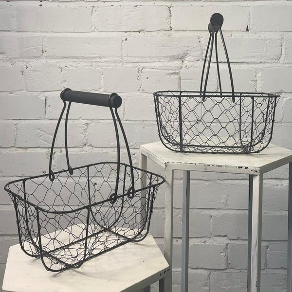 Wire Basket - black with wooden handle