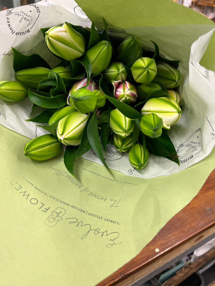 Floristry - Rose Lilies Simply Stems