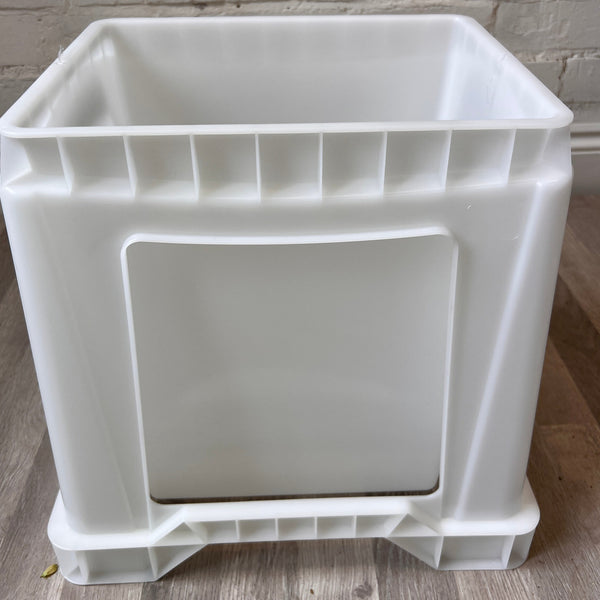 A white, heavy-duty polypropylene plastic 'auction' styled flower bucket with carry handles.