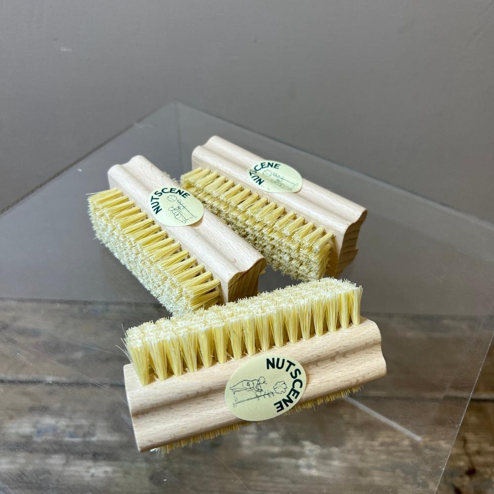 florist nail brush