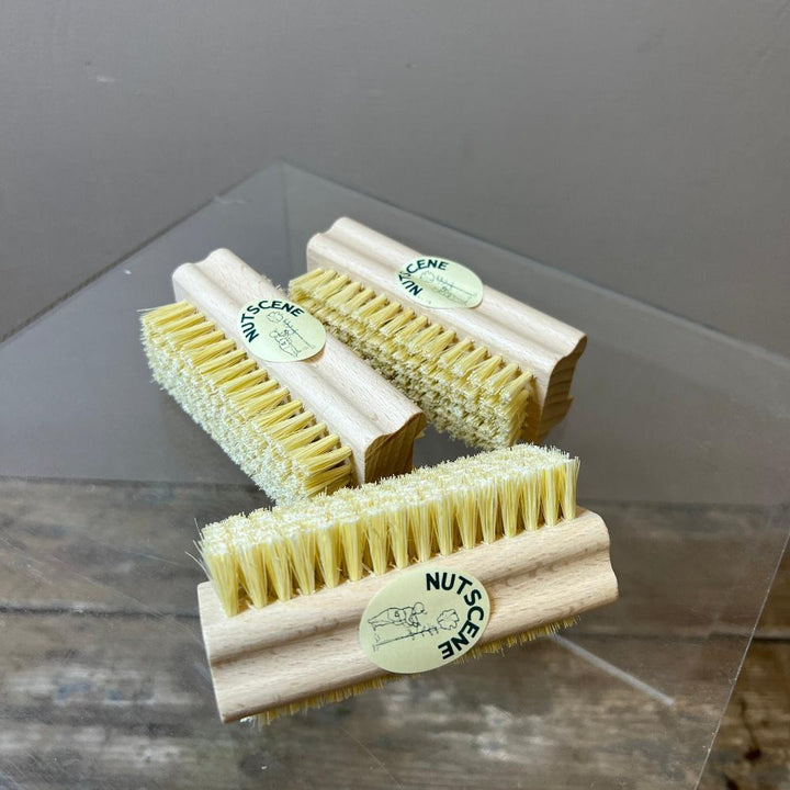 florist nail brush